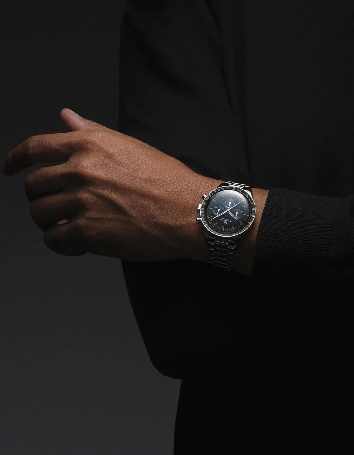 Pagani Design 1701 Men's Watch, Chronograph, VK63 Japanese Quartz Movement, Stainless Steel Bracelet, Water Resistant to 330 Feet (100 Meters), Sapphire Glass Wristwatch.