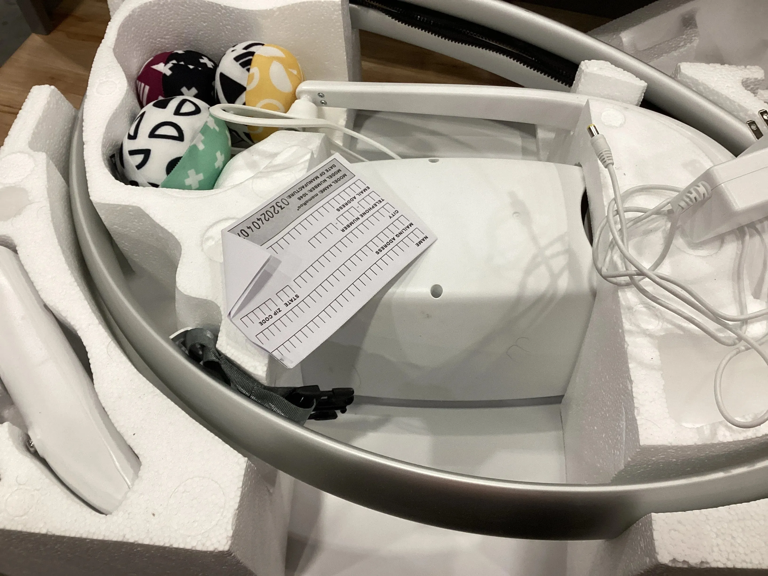 (See Description) mamaRoo Multi-Motion Baby Swing Smart Connectivity - Black